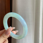糯冰淡椿底翡翠圆条手镯（56.8mm）（yc282515）