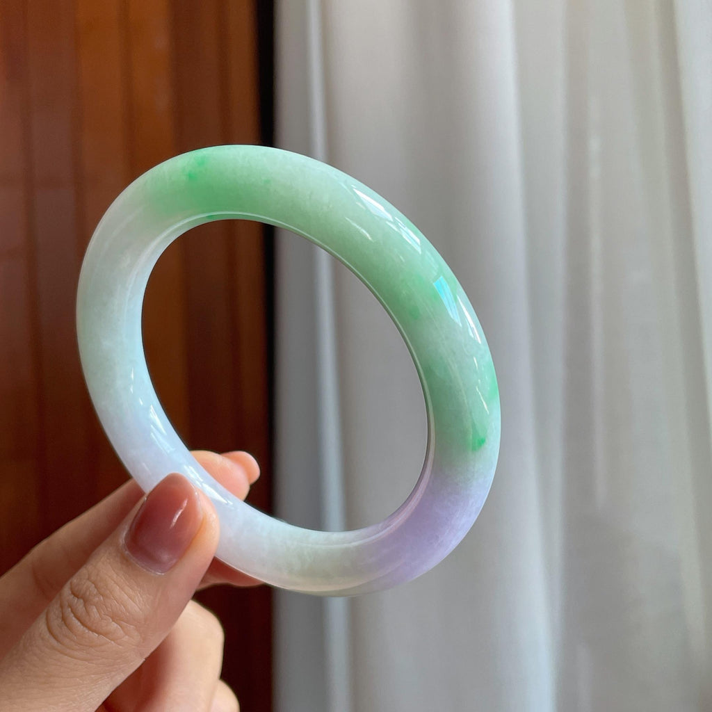 糯冰春带彩翡翠圆条手镯（57mm）（yc284627）