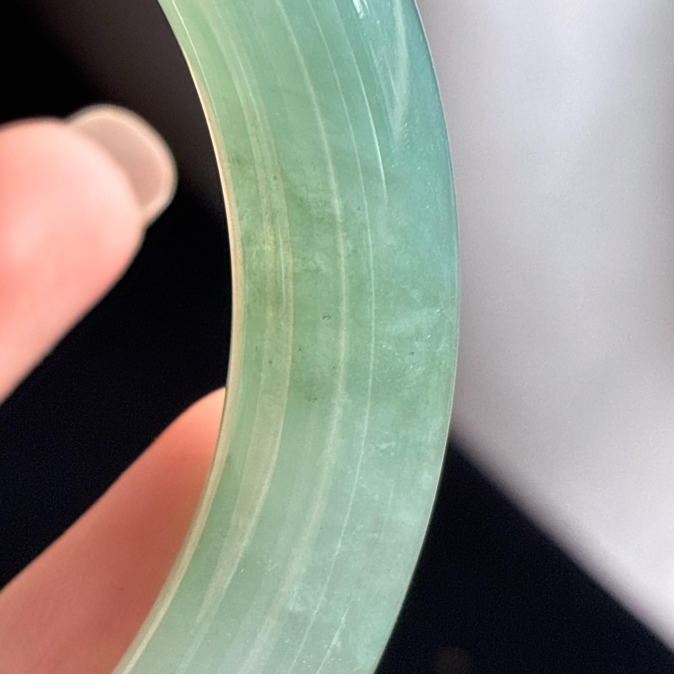 大圈口 糯冰湖水绿圆条手镯 58圈 天然缅甸A货翡翠（yc455086）
