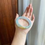 糯冰淡湖水绿带黄翡翡翠平安镯（56.6mm）（yc269675）