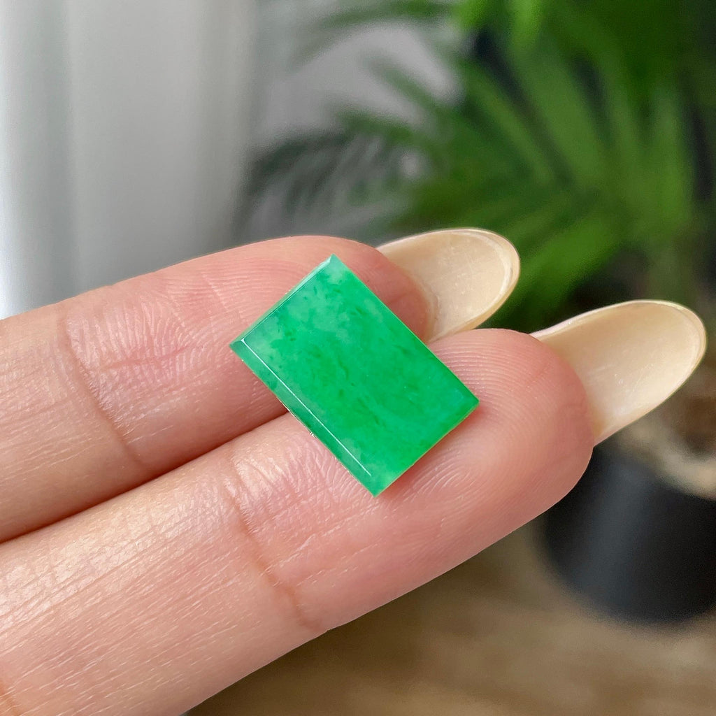 糯冰种满绿马鞍裸石 天然缅甸A货翡翠（yc484000）