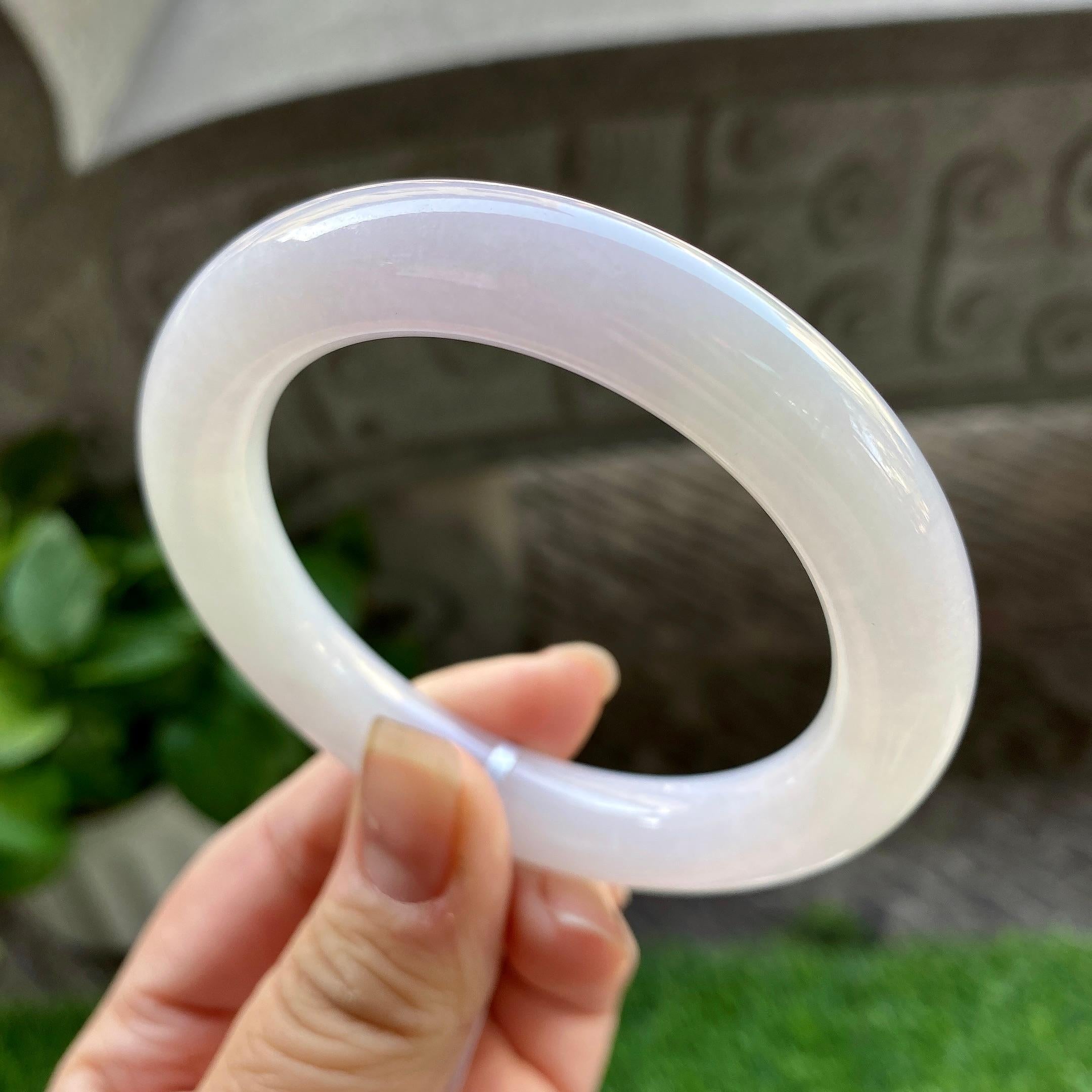 细糯种淡粉底圆条手镯（54.3mm）（yc304774）
