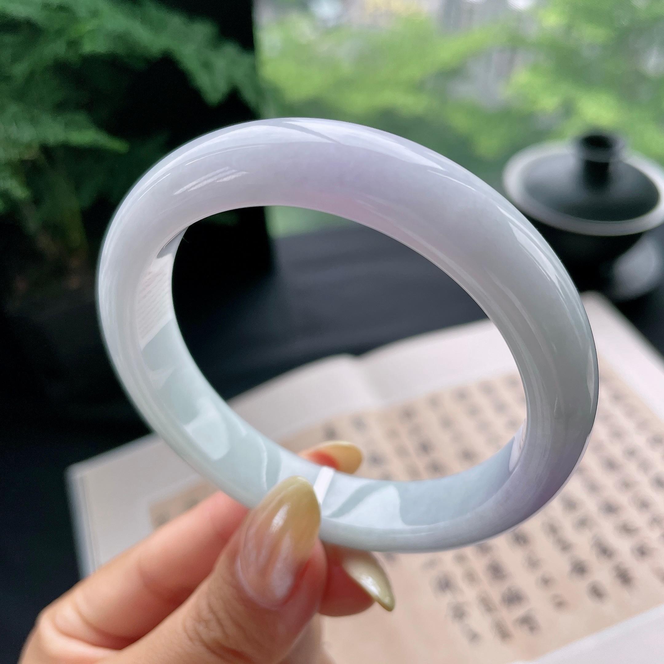 细糯种淡春彩正圈平安镯57.8圈 天然缅甸A货翡翠（yc473076）