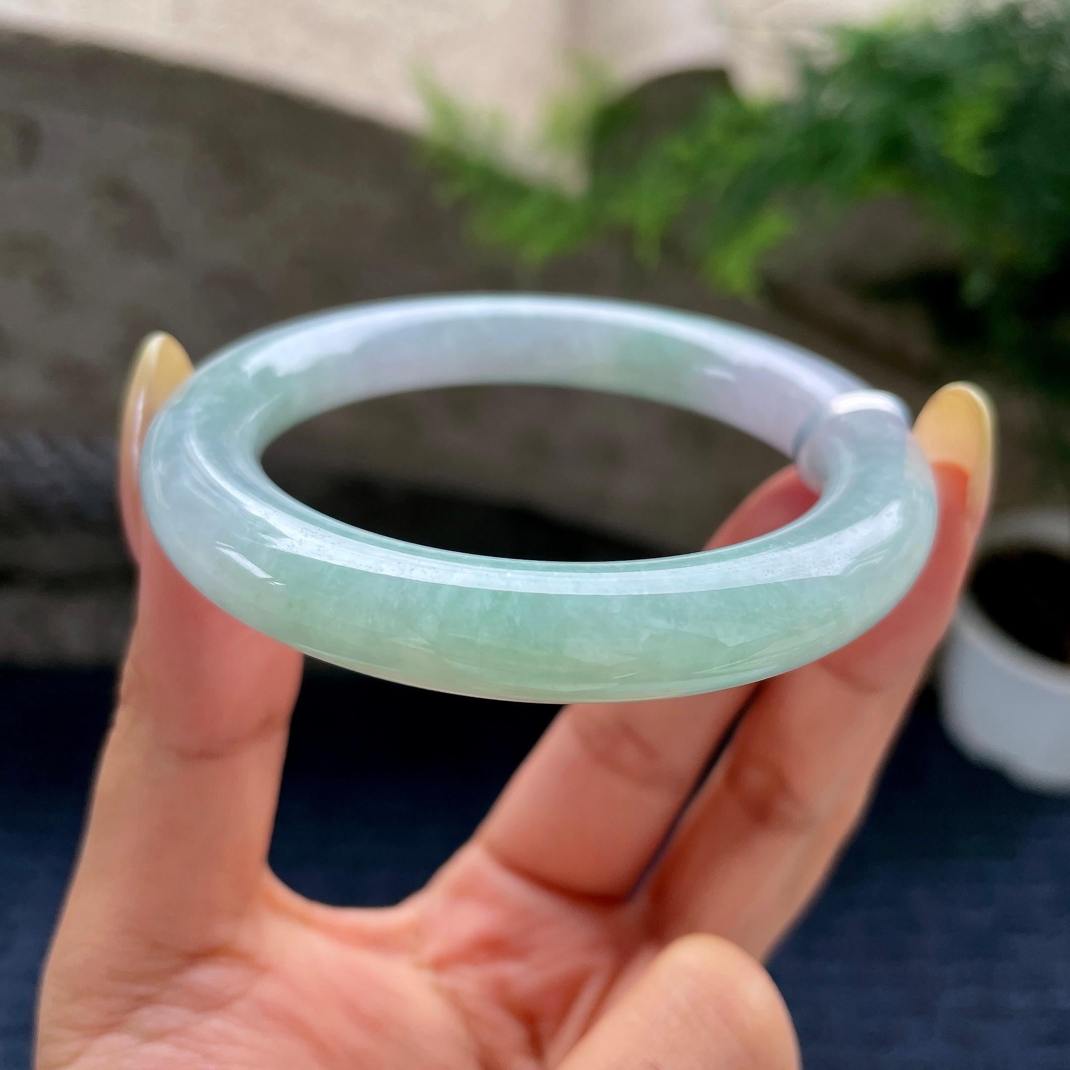 小圈口 细糯种带底色圆条手镯53.8圈 天然缅甸A货翡翠（yc489138）