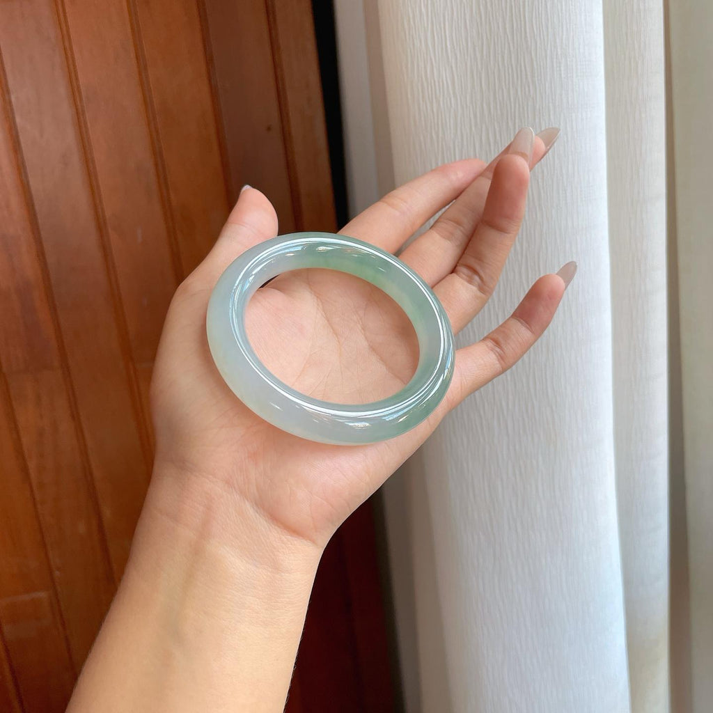 冰种湖水绿翡翠圆条手镯（55.5mm）（yc267500）