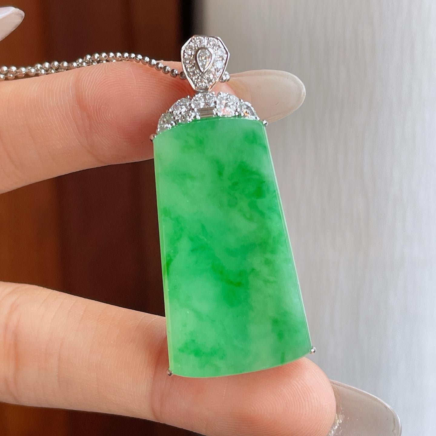 18k金钻镶糯冰种满绿翡翠无事牌（yc267495）