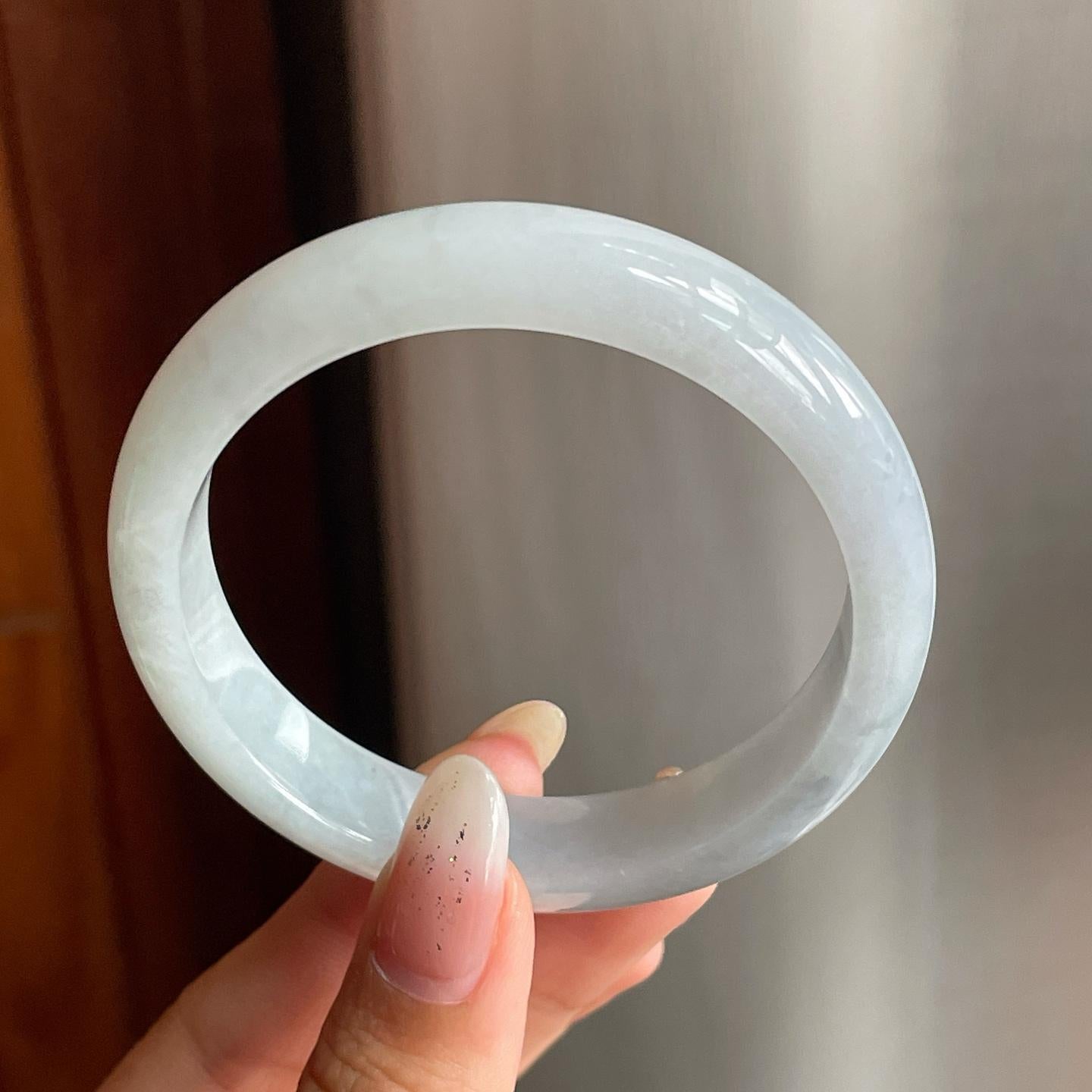 糯冰种淡底色翡翠平安镯（54mm）（yc217401）