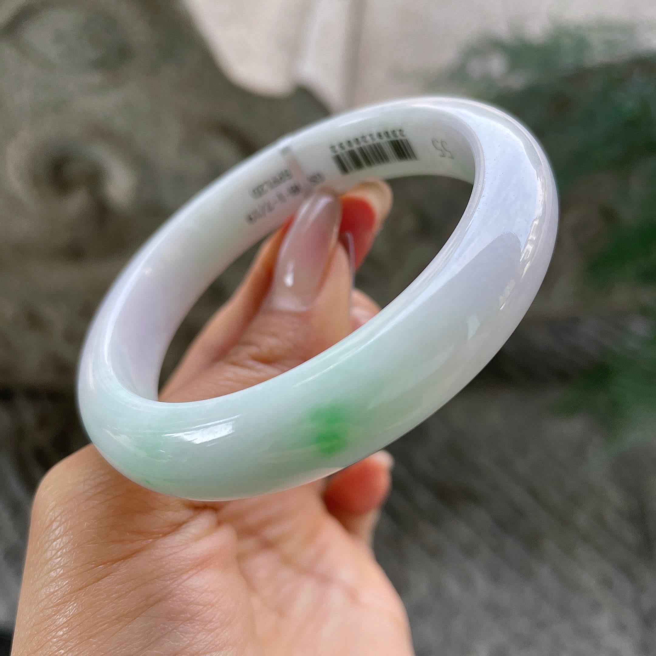 细糯种淡春彩正圈平安镯56圈    天然缅甸A货翡翠（yc351365）