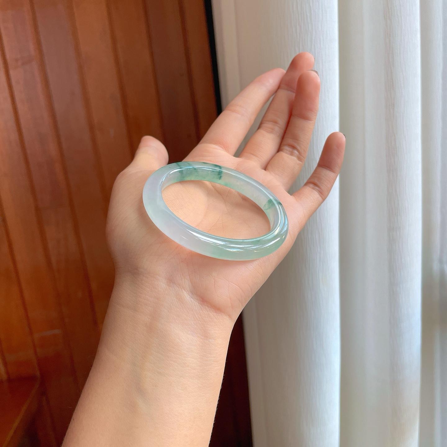 冰种飘花翡翠贵妃镯（53mm）（yc274639）