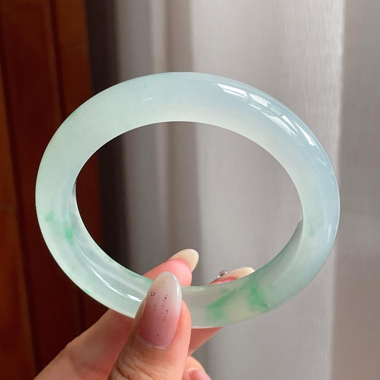 冰种飘绿花翡翠平安镯（56mm）（yc206754）