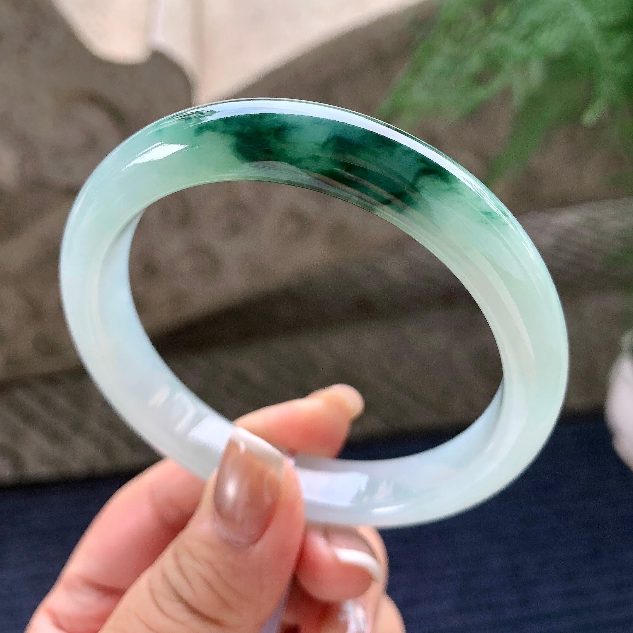 大圈口 糯冰种飘蓝花正圈平安镯 61圈口 天然缅甸A货翡翠（yc372345）