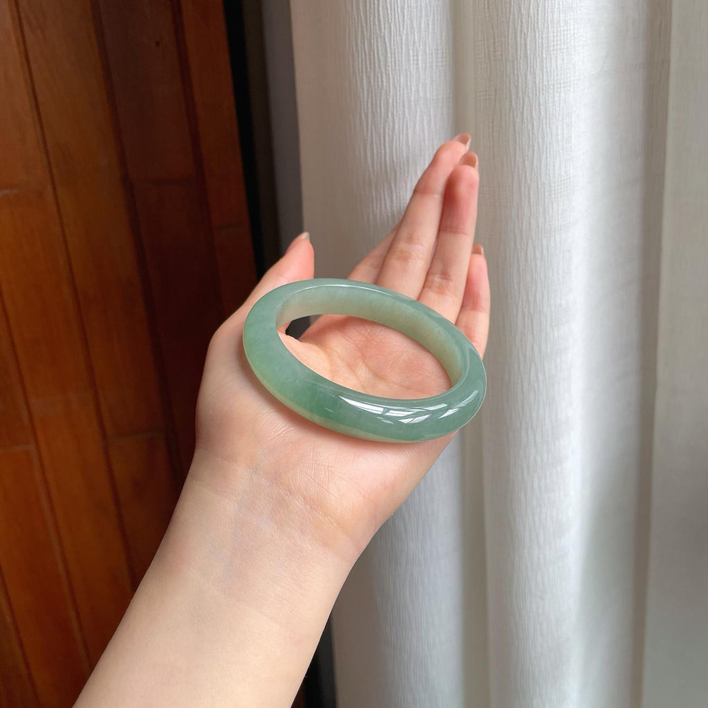 冰种湖水绿翡翠平安镯（57mm）（yc358330）