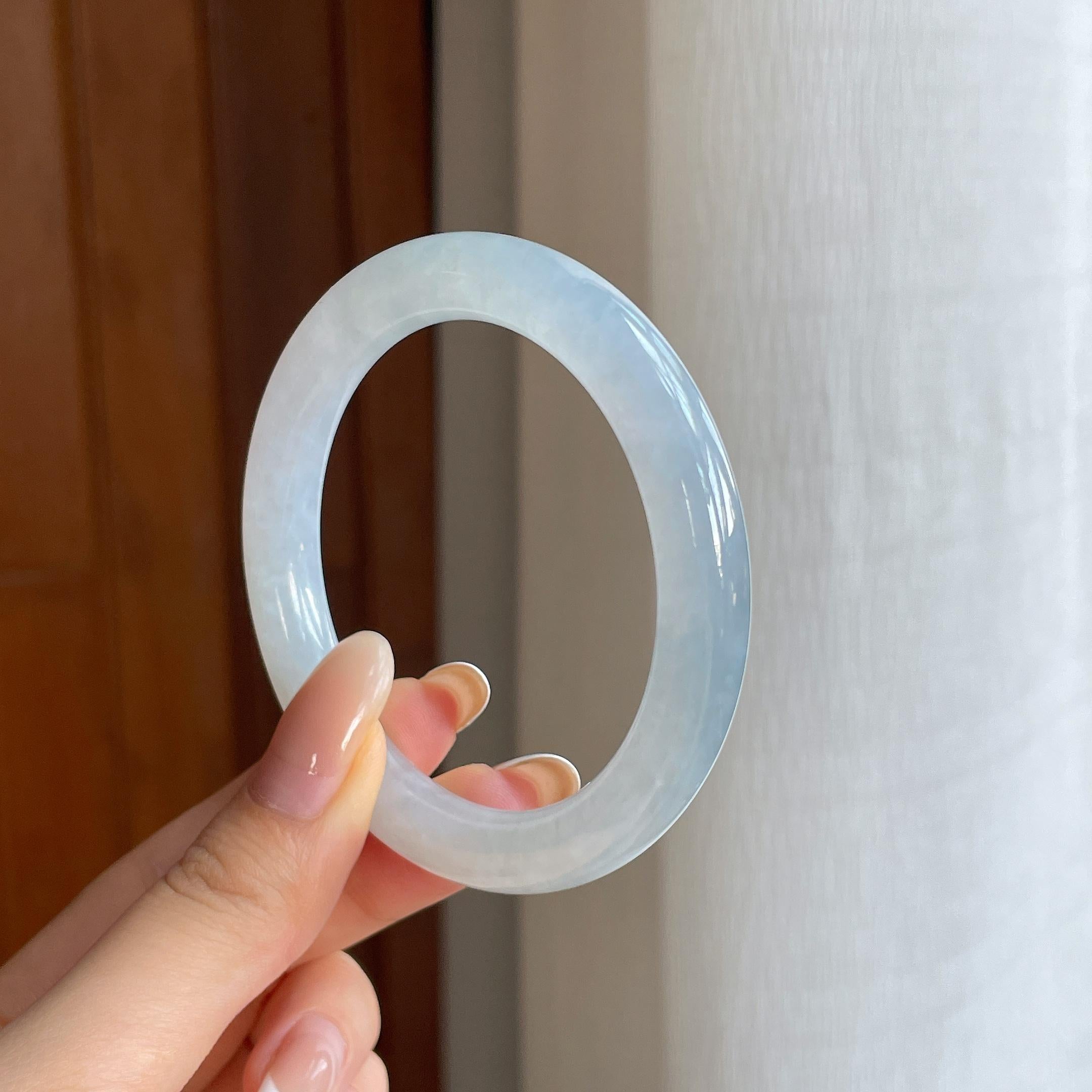 糯冰淡底色翡翠圆条手镯（54.2mm)（yc424268）