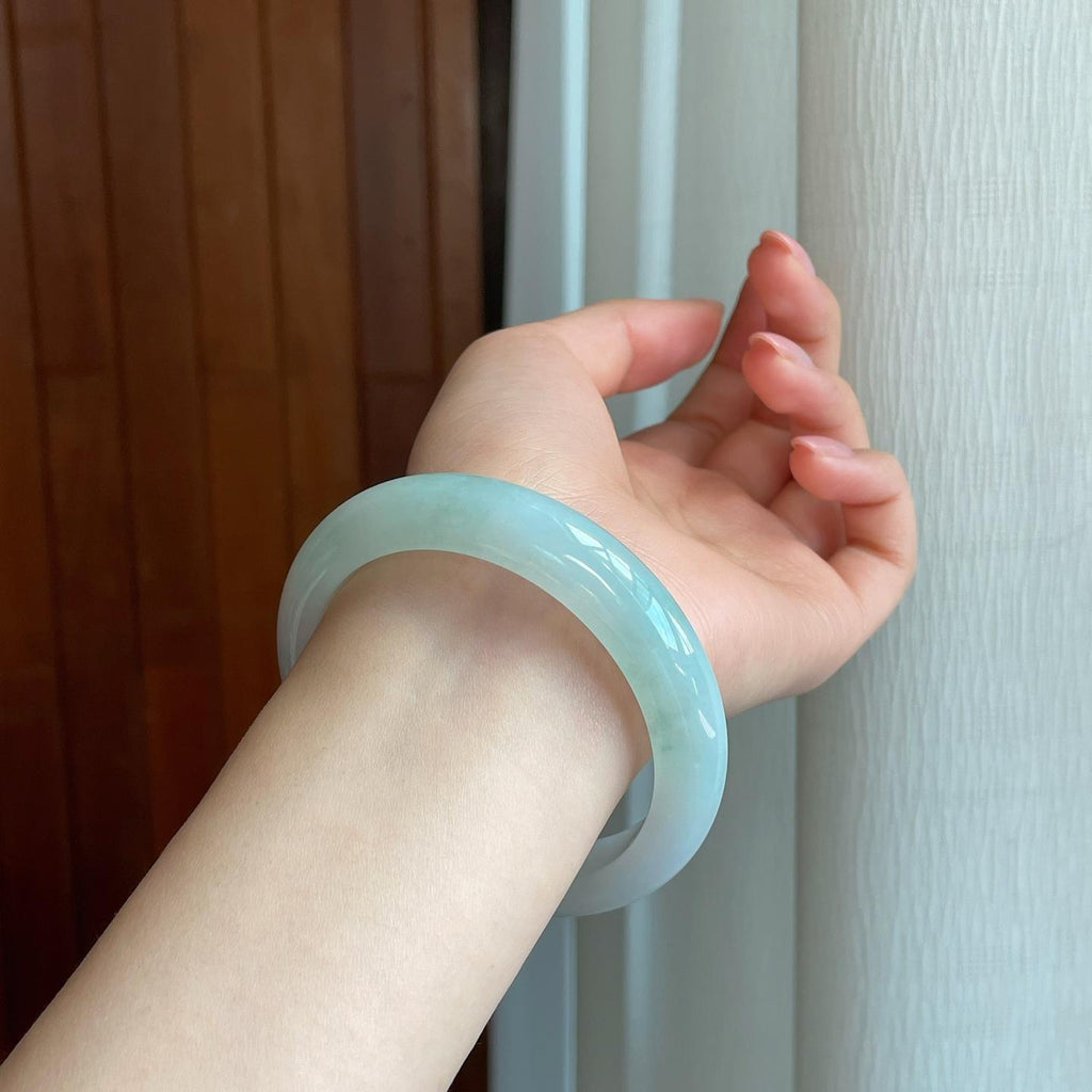 糯冰飘花翡翠平安镯（54.3mm)（yc323701）