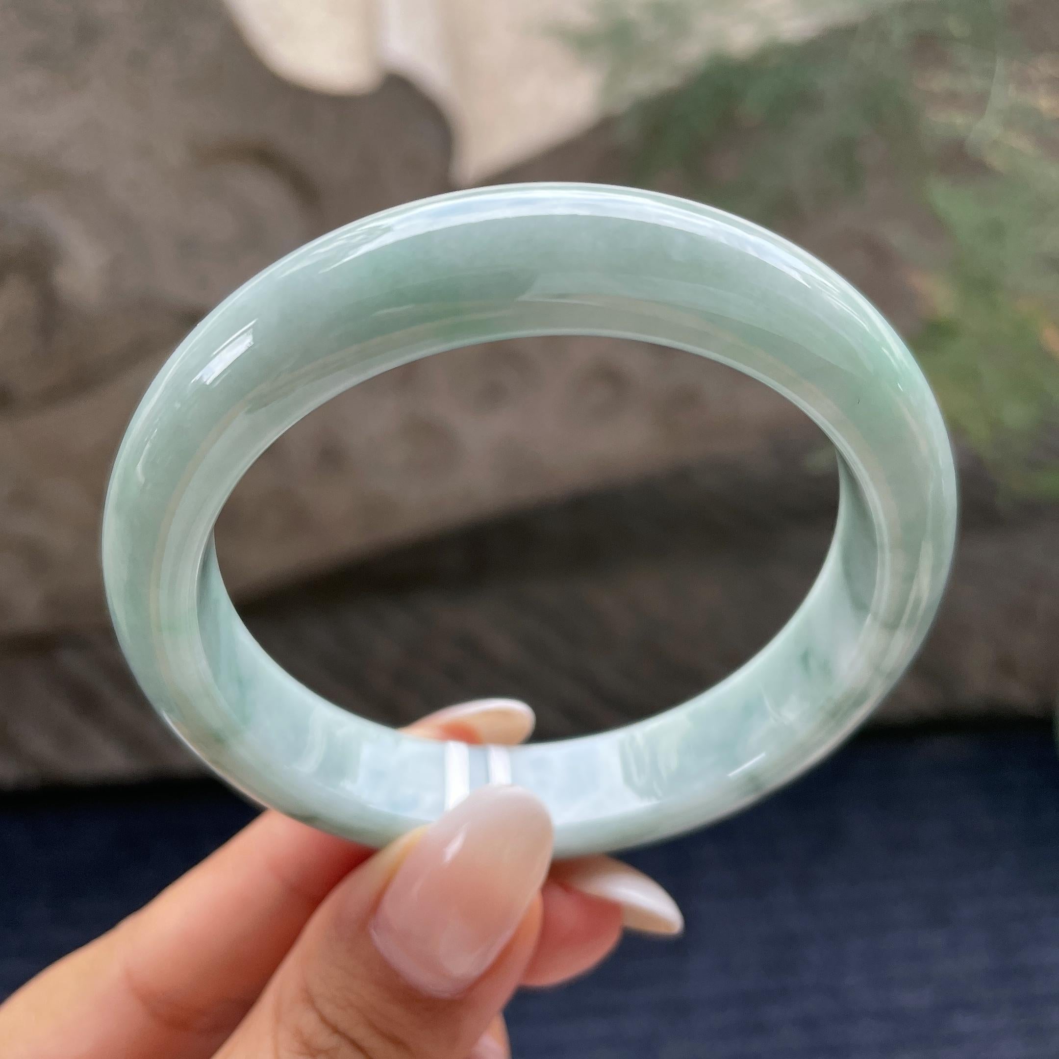 细糯种飘花正圈平安镯57.1圈     天然缅甸A货翡翠（yc421209）