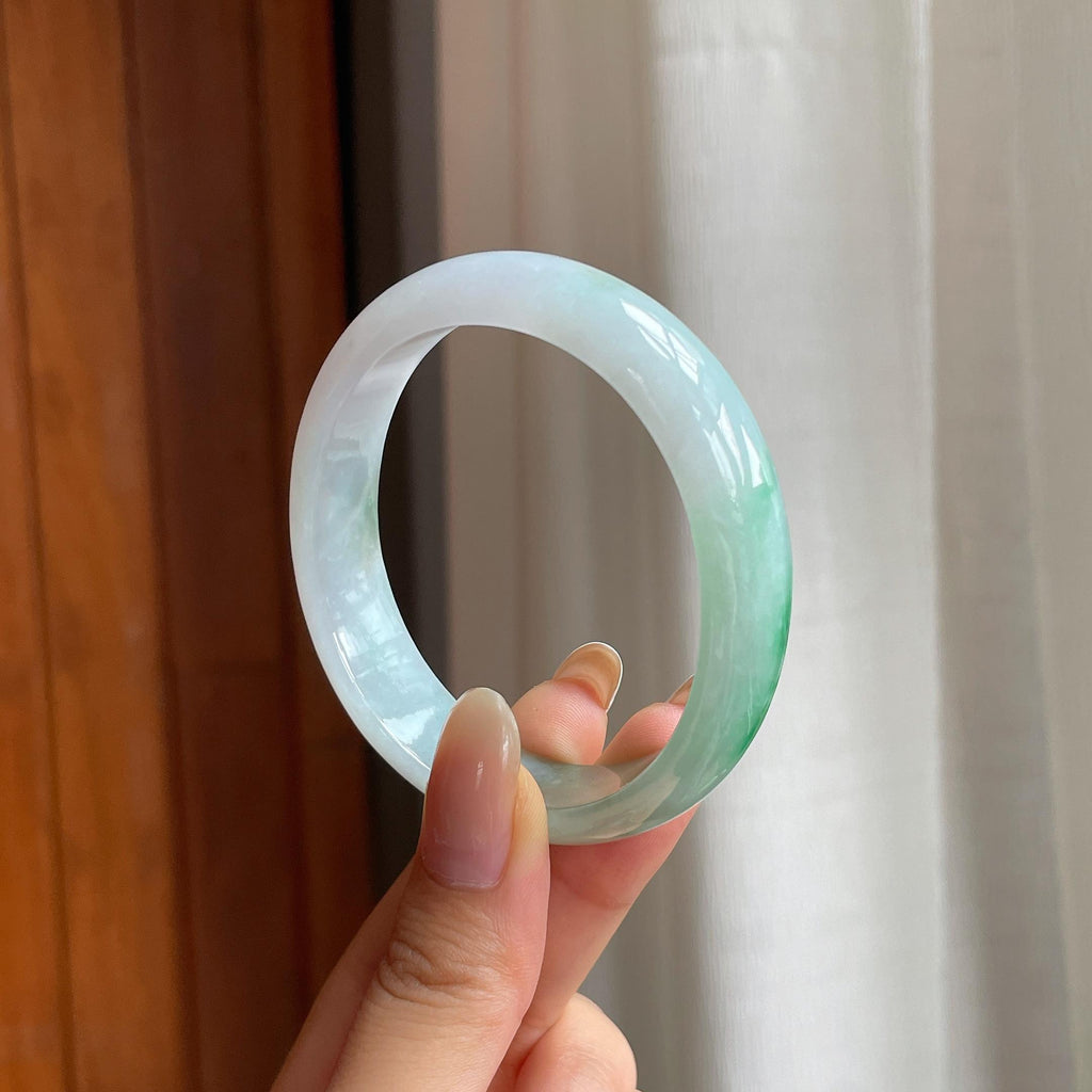 糯冰带色翡翠贵妃镯（55mm)（yc417345）