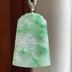 糯冰飘绿花翡翠山水牌（yc260377）