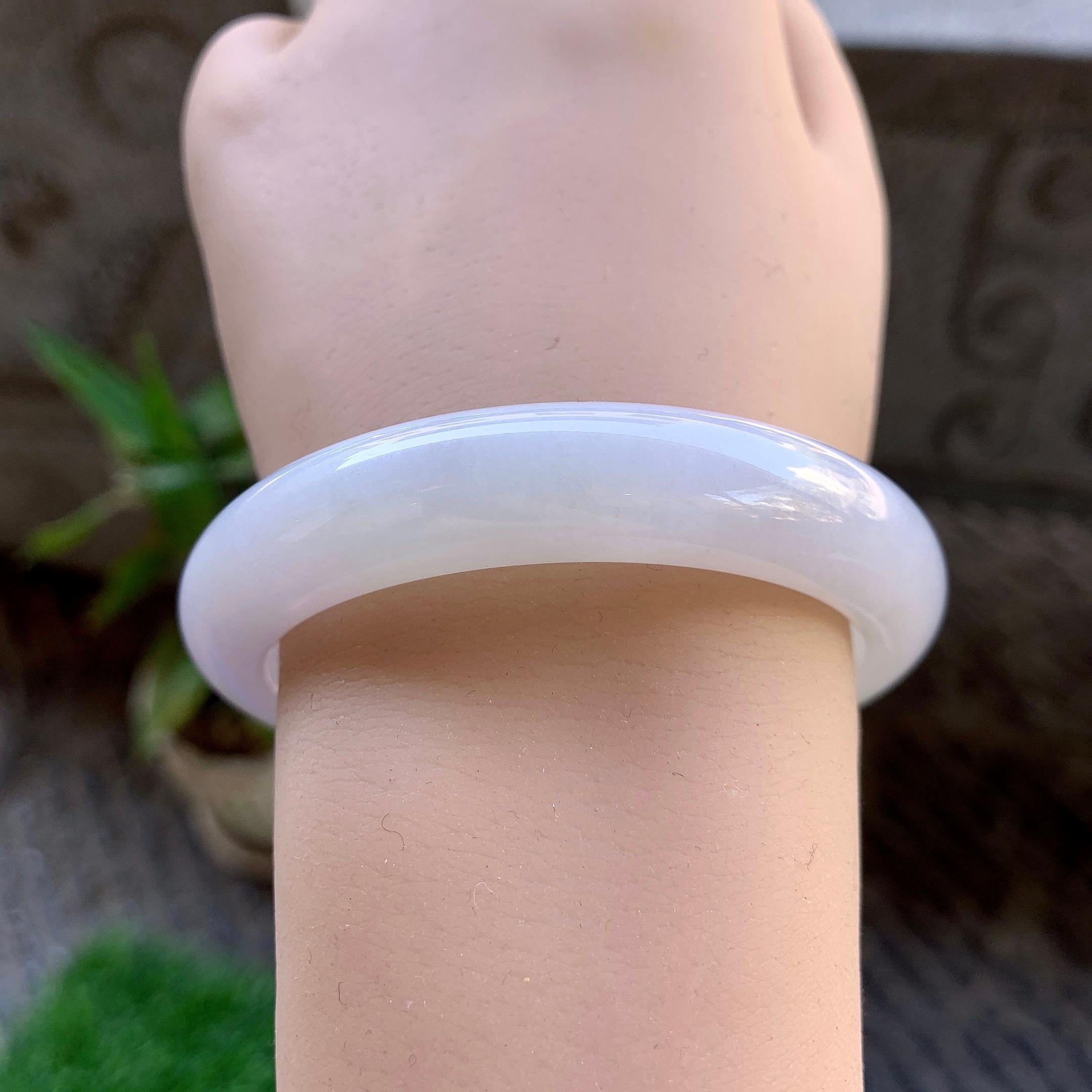 细糯种淡粉底平安镯（54mm）（yc307304）