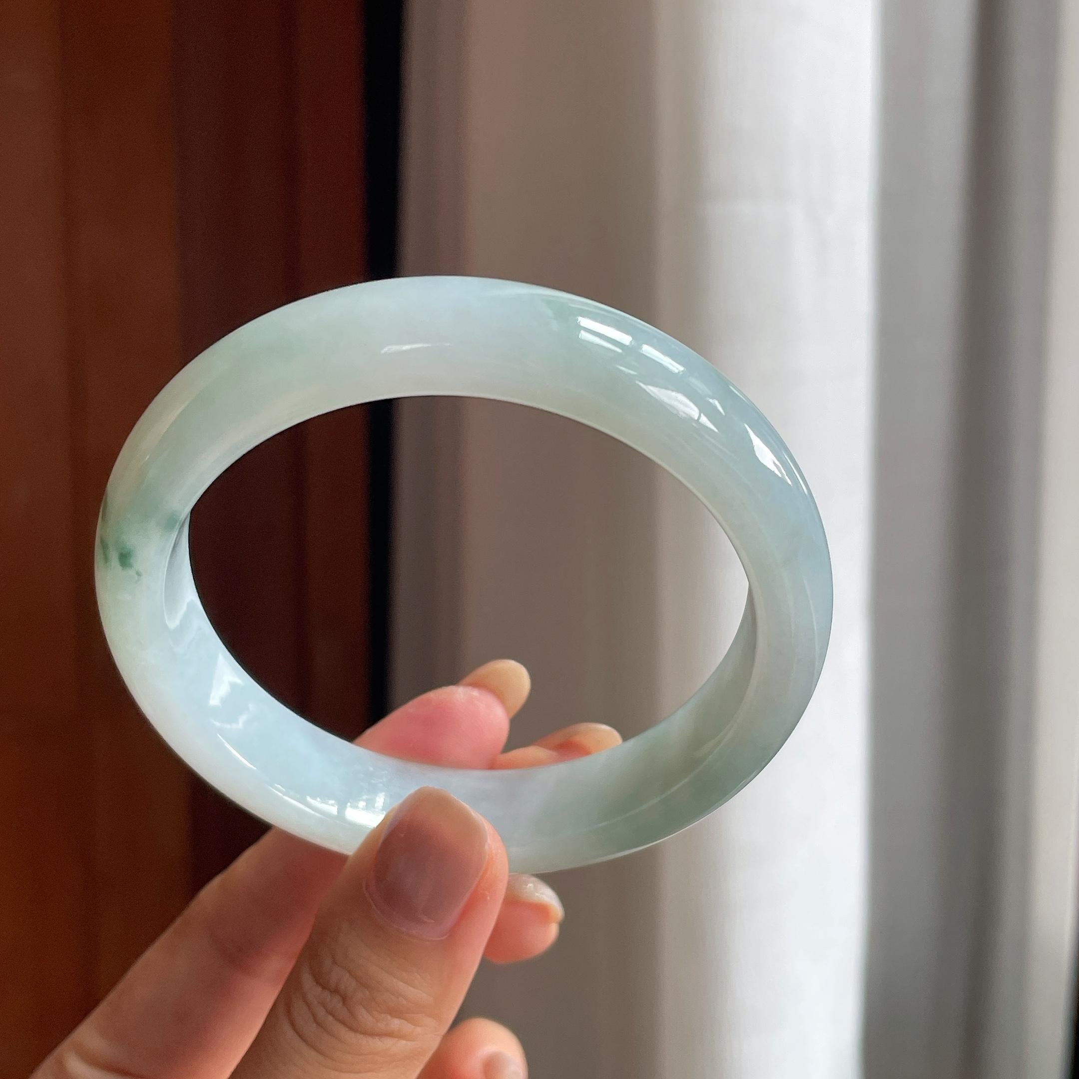 糯冰飘花翡翠平安镯(62.5mm)（yc415360）
