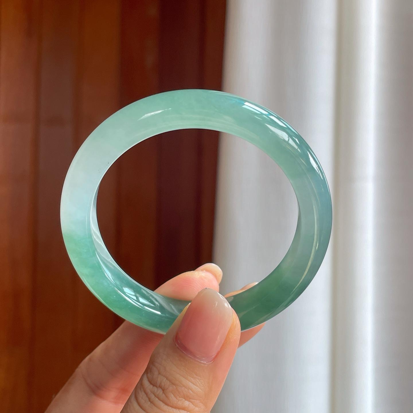冰种湖水绿翡翠平安镯（52mm）（yc397212）