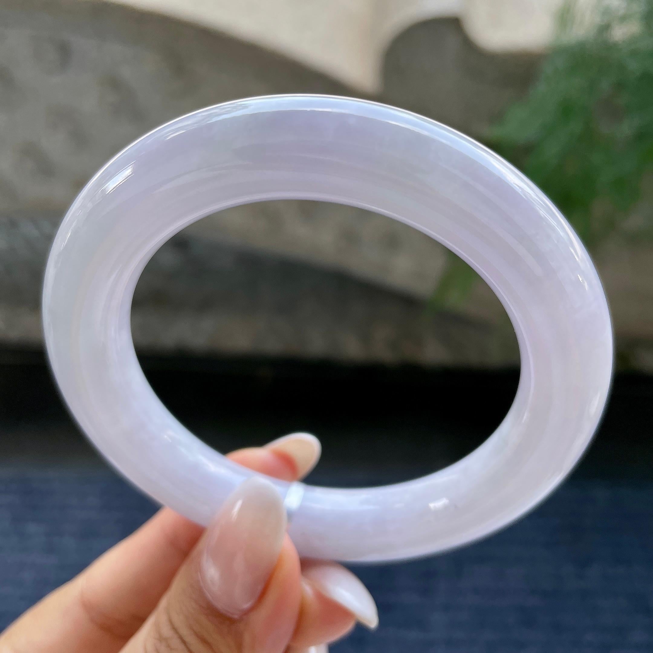 糯种淡紫罗兰圆条手镯     55.6圈      天然缅甸A货翡翠（yc408833）