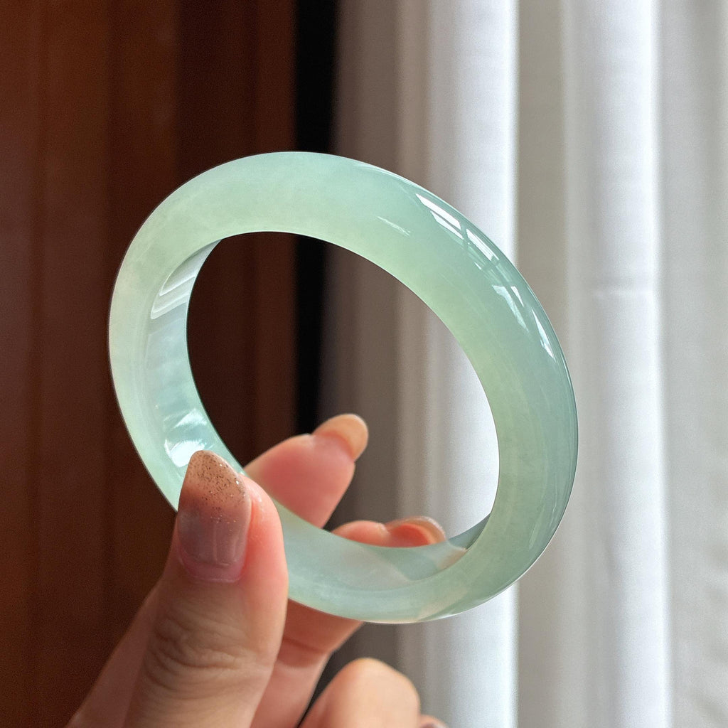 Vòng tay bình an tròn đều, nền băng mỏng dẻo mịn, size 55, ngọc phỉ thúy tự nhiên loại A Myanmar (yc451493)