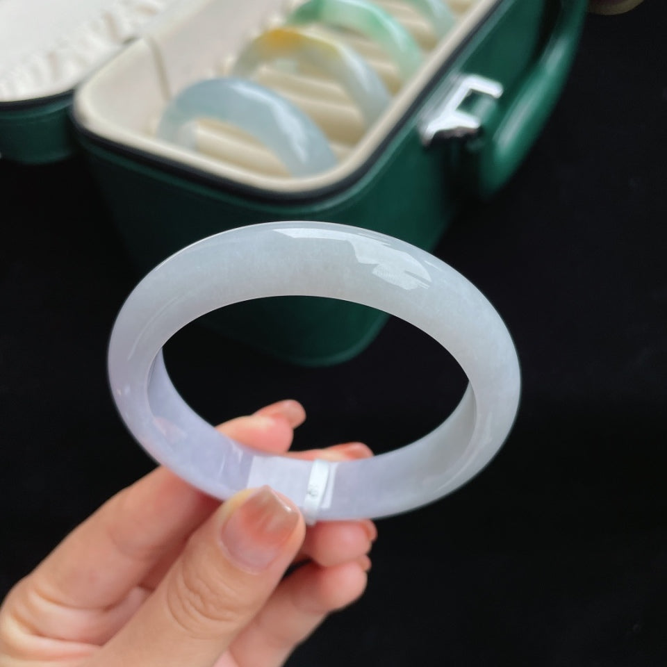 糯冰春底翡翠手镯（57mm）（yc017021）