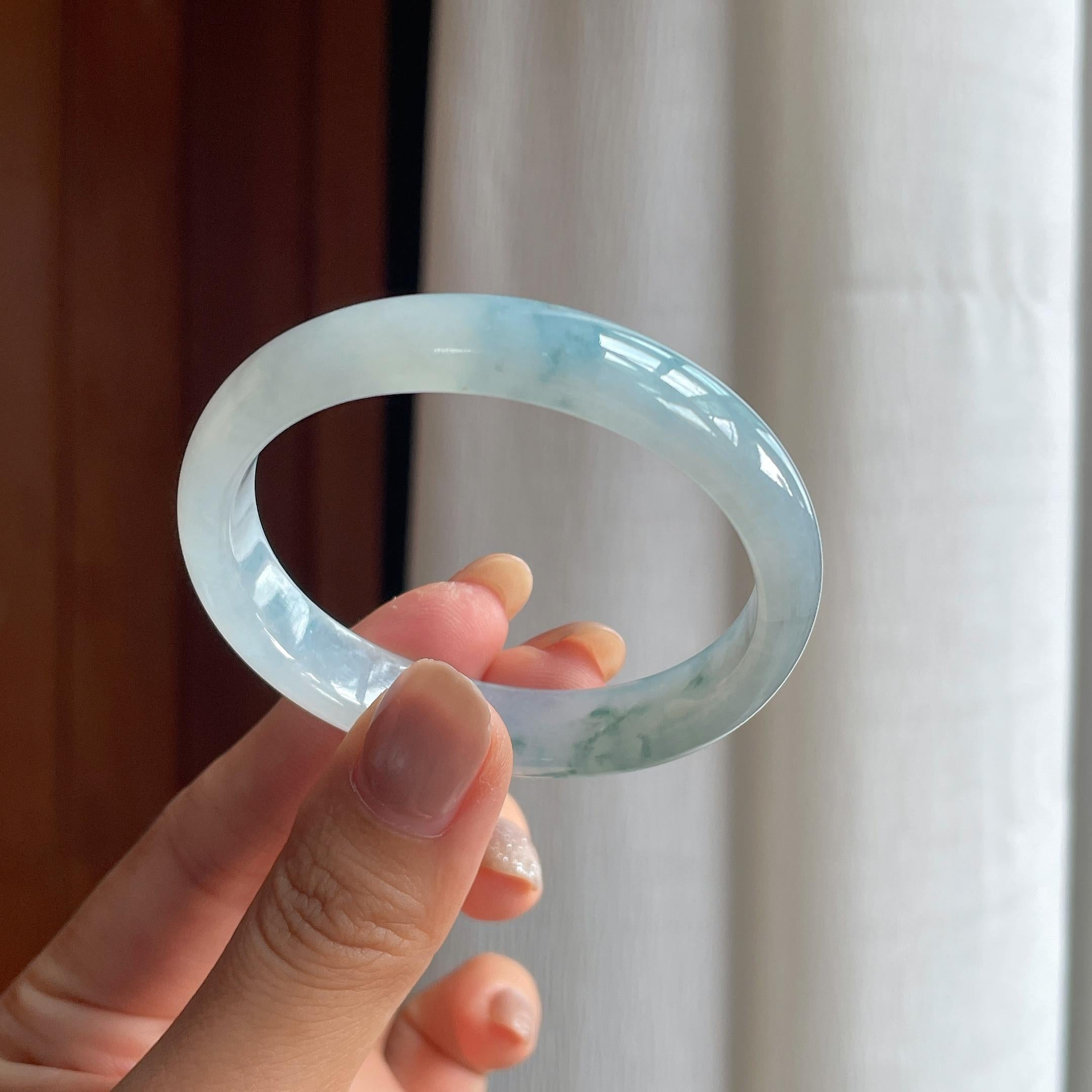 糯冰飘花翡翠贵妃镯(50.8mm)（yc413644）