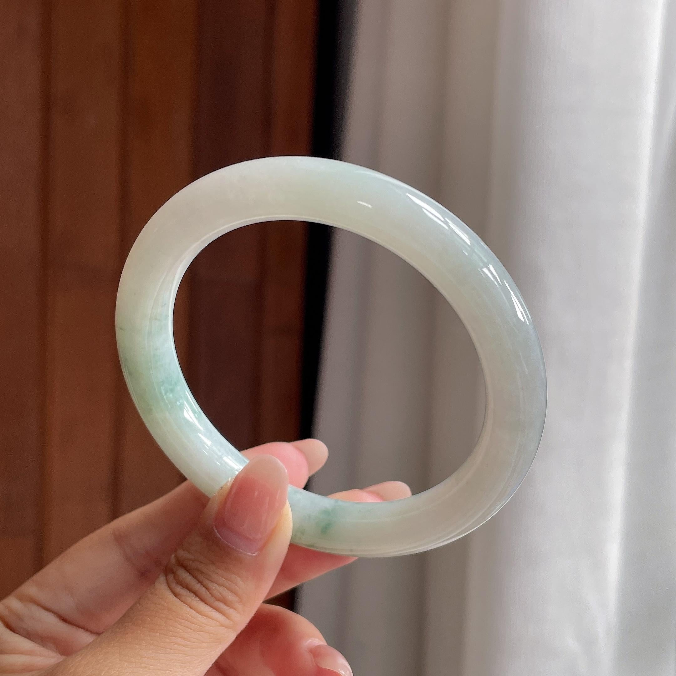 细糯冰飘花圆条手镯 57圈 天然缅甸A货翡翠（yc693797）