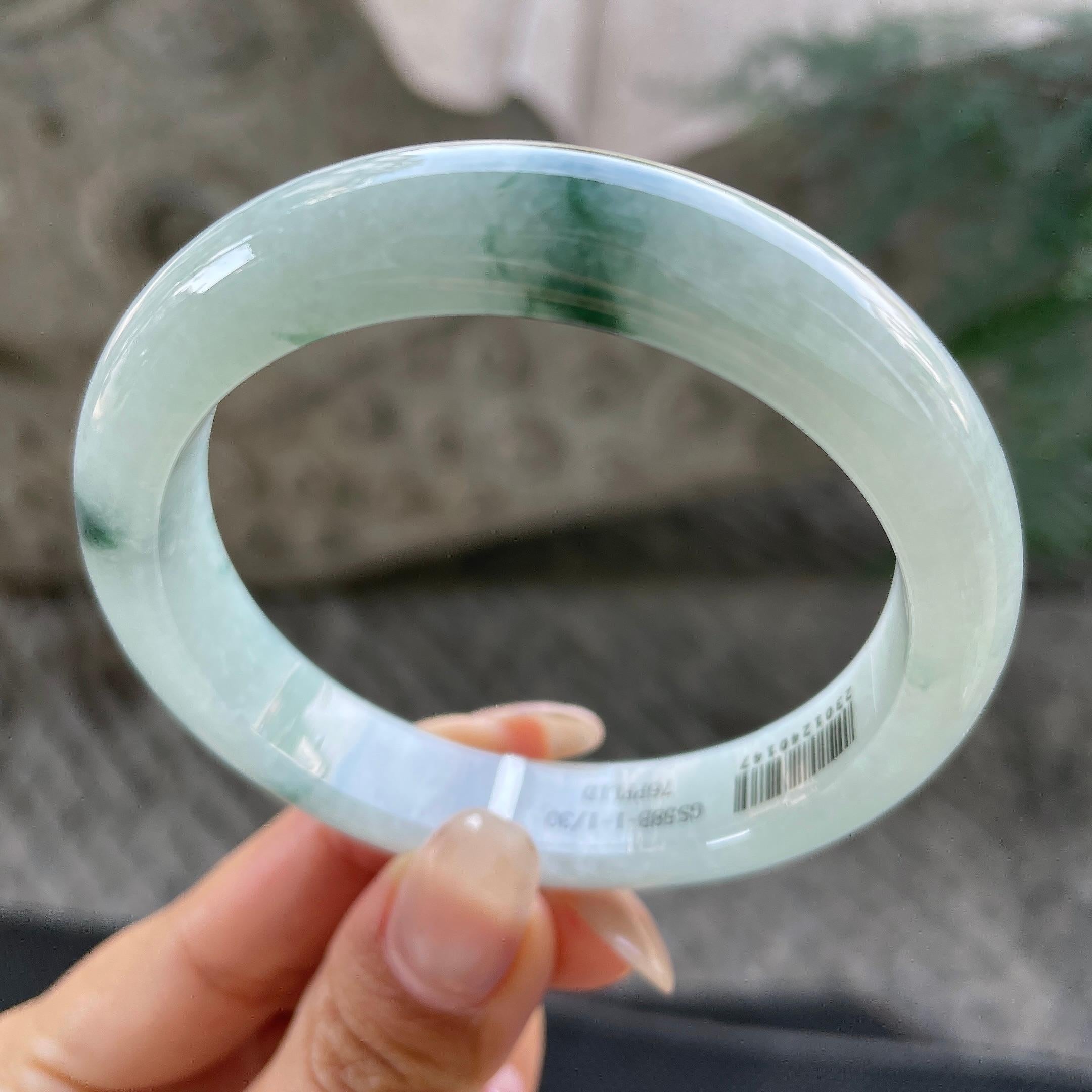细糯种飘花正圈平安镯57.2圈    天然缅甸A货翡翠（yc351368）