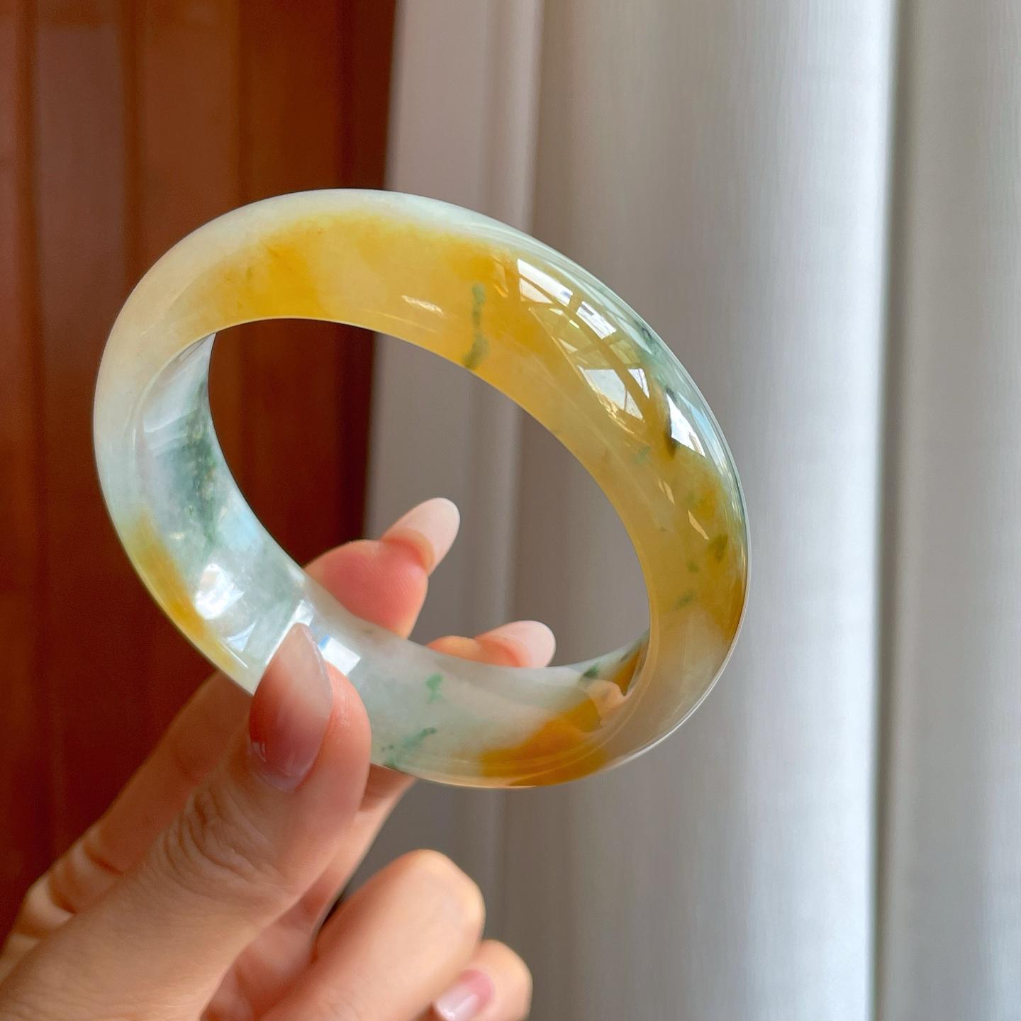 冰种黄翡飘花宽版特色平安镯（60.6mm）（yc310756）