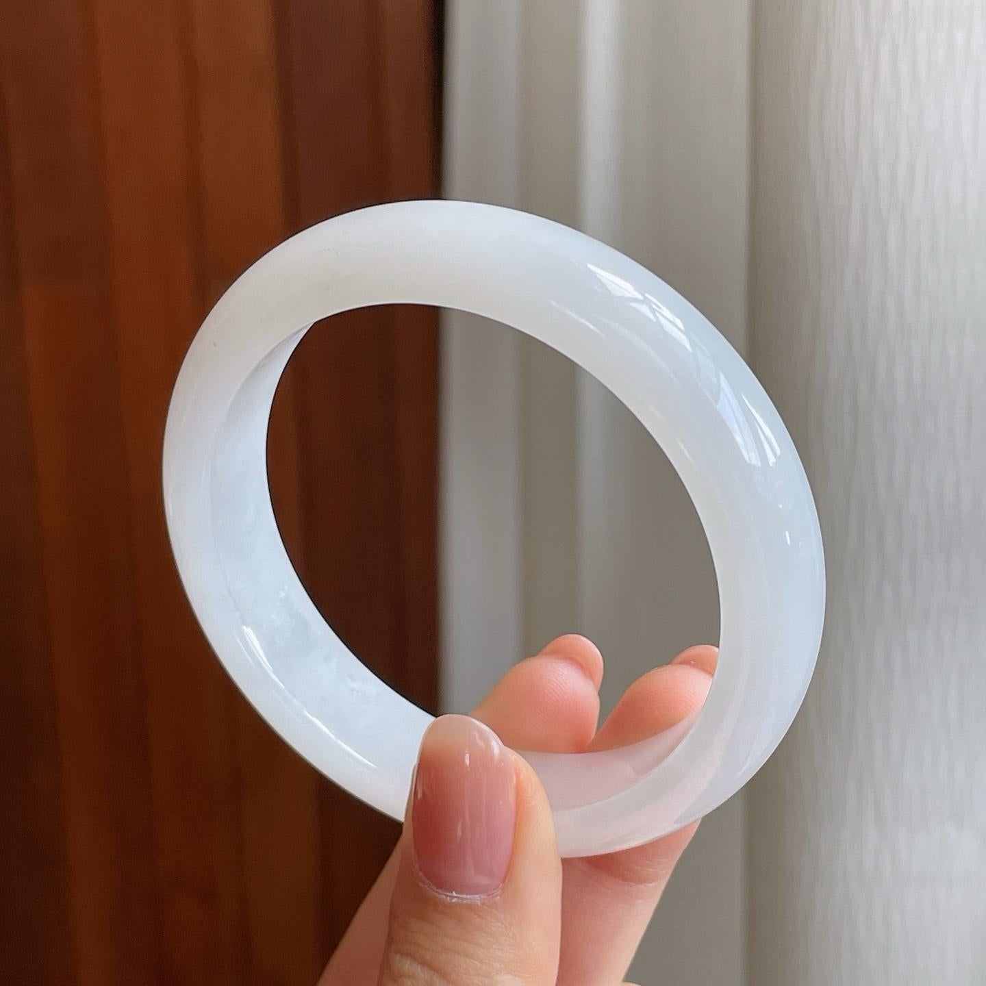 糯冰种白月光翡翠平安镯（55.6mm)（yc323654）
