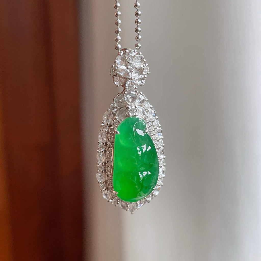 18k金镶冰种满绿翡翠豆子（yc257815）