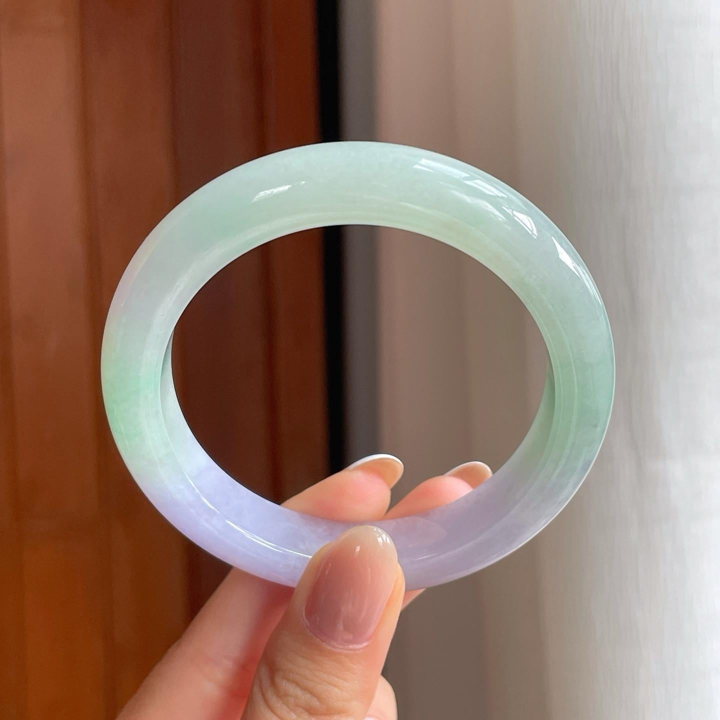 糯冰春带彩翡翠平安镯（56.2mm)（yc374042）