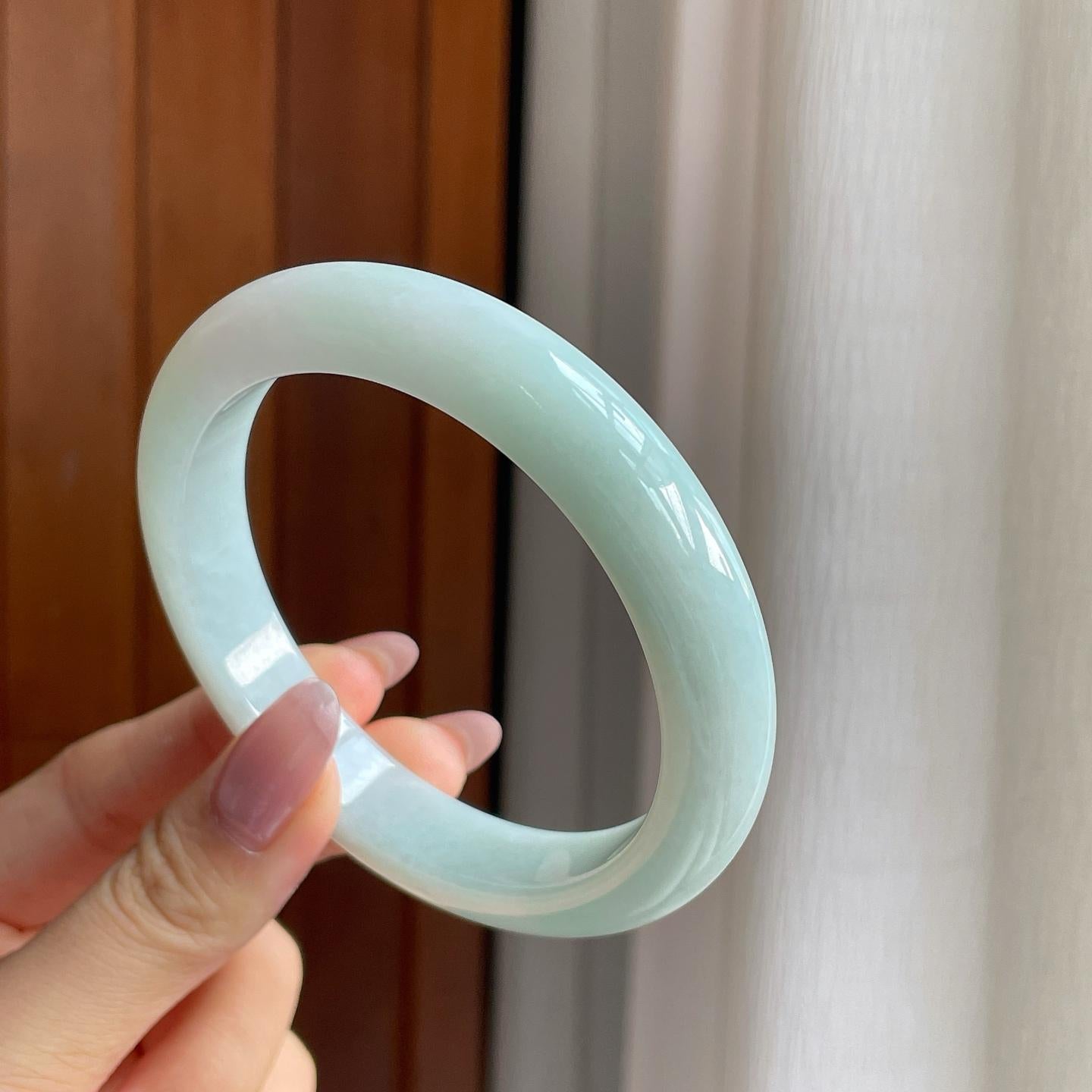 细糯冰晴底翡翠平安镯（62.8mm）（yc286500）