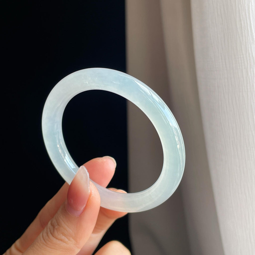 冰种白月光翡翠圆条手镯（49.8mm）（yc316835）