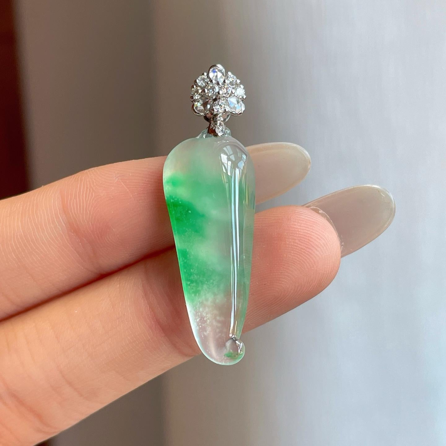 18k金钻镶冰种飘花翡翠福瓜（yc265203）