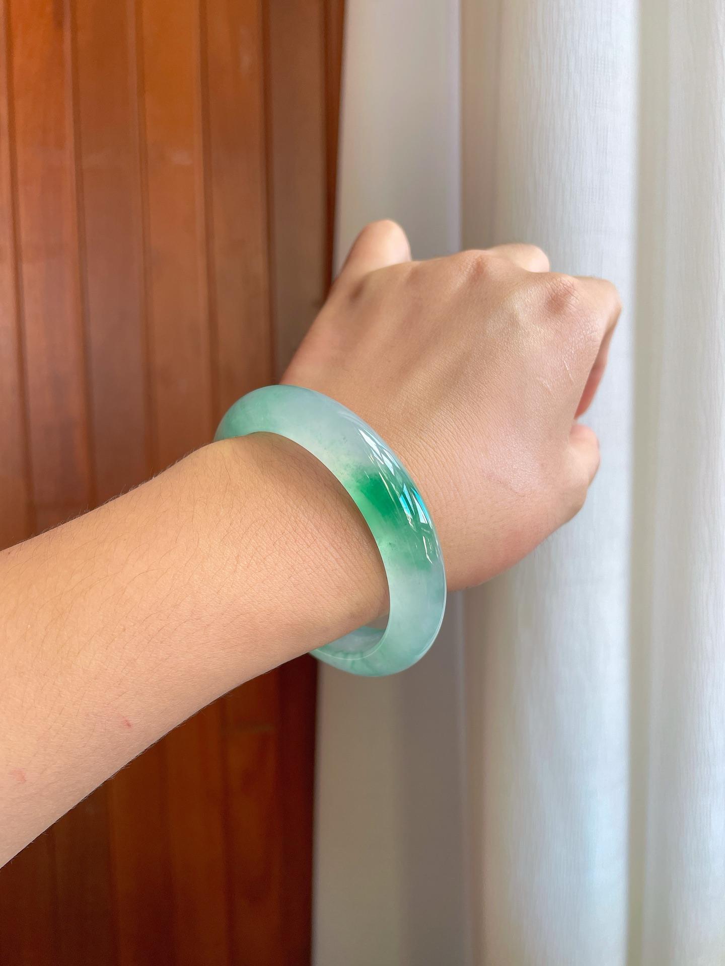 冰种晴水飘花翡翠平安镯（55.6mm）（yc268255）