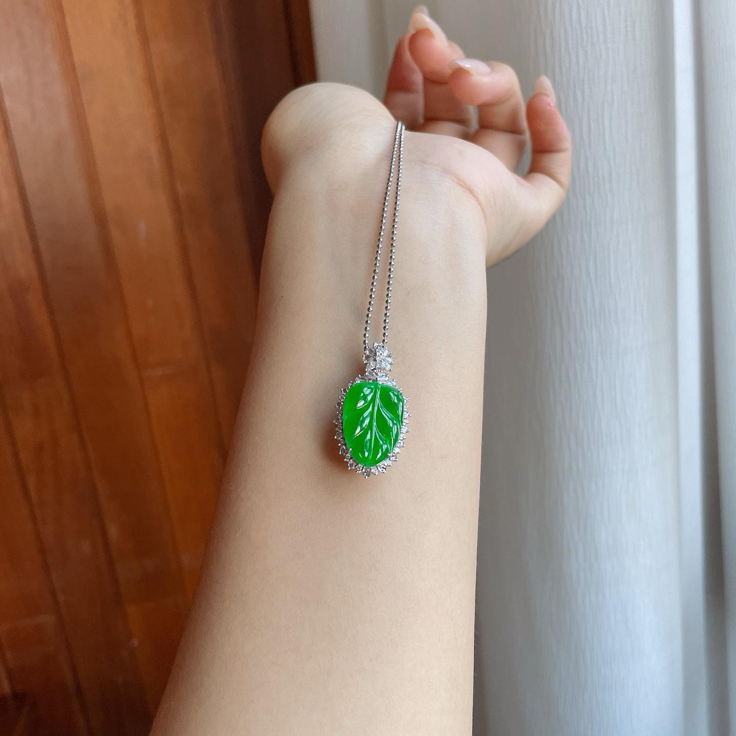 18k金镶冰种满绿翡翠叶子（yc246210）