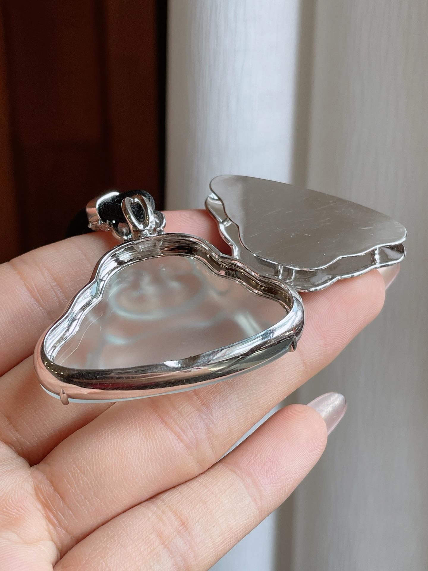 18k金镶冰玻种无色翡翠佛公（yc233170）