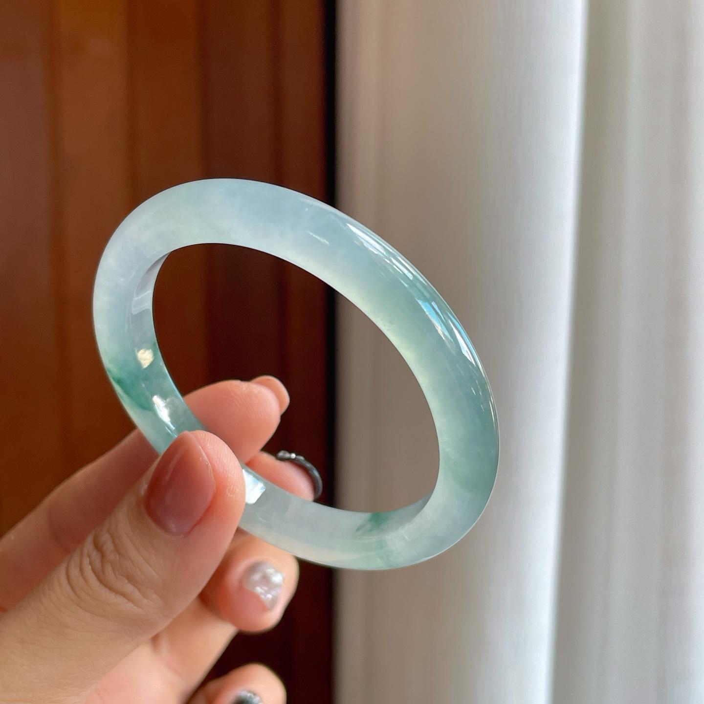 冰种飘花翡翠贵妃镯（53mm）（yc274639）