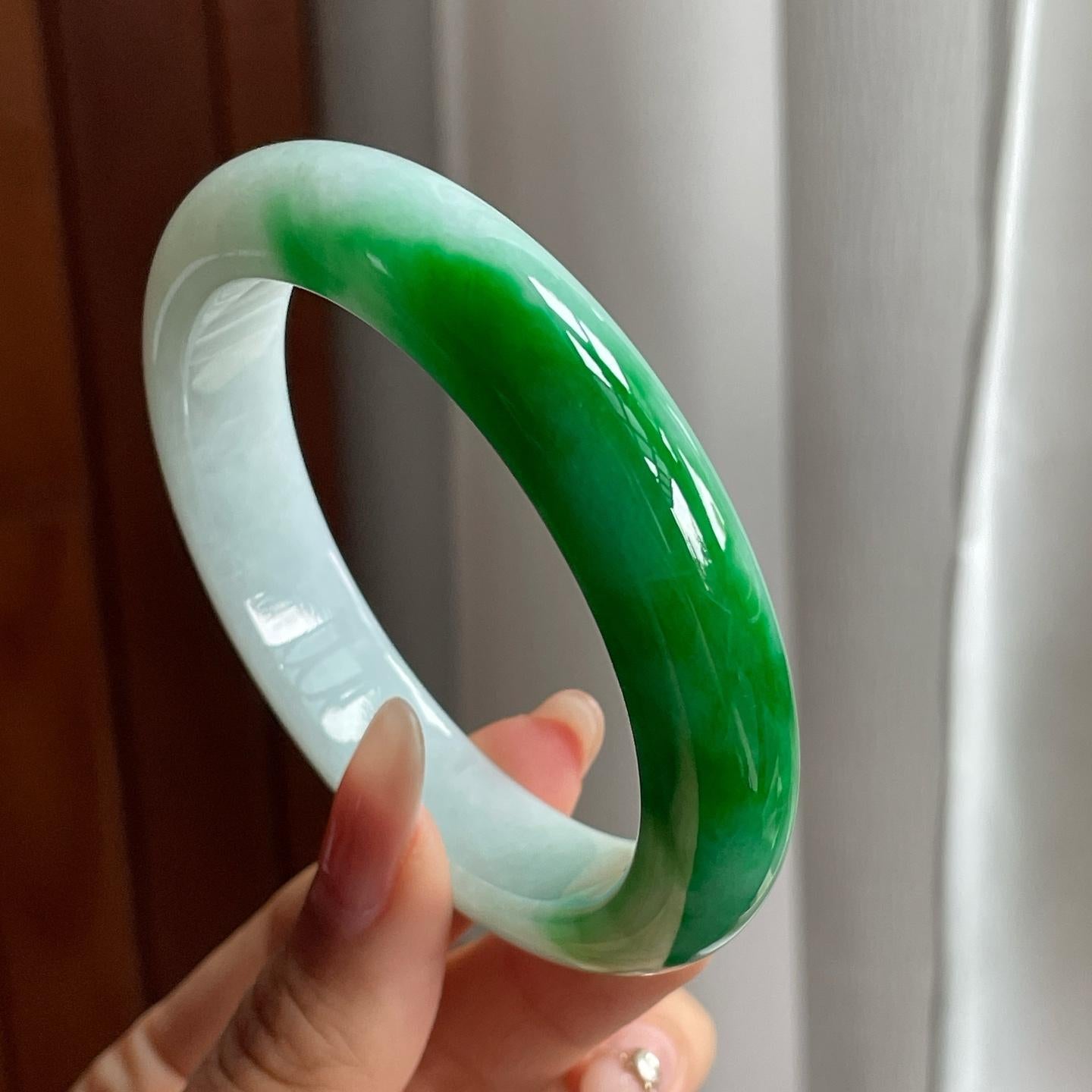 糯冰种白底青翡翠平安镯（57mm）（yc197231）