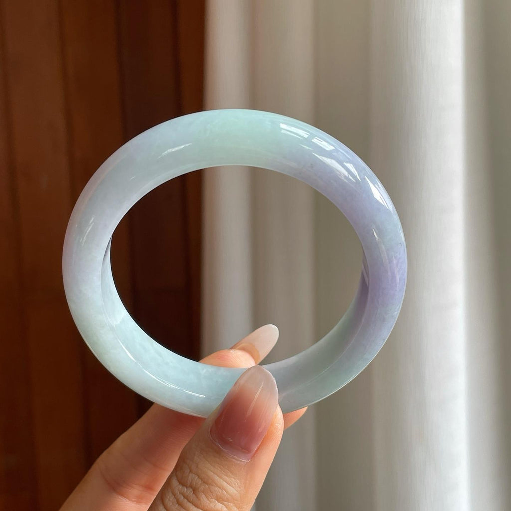 糯冰春带彩翡翠平安镯（57.5mm）（yc310545）