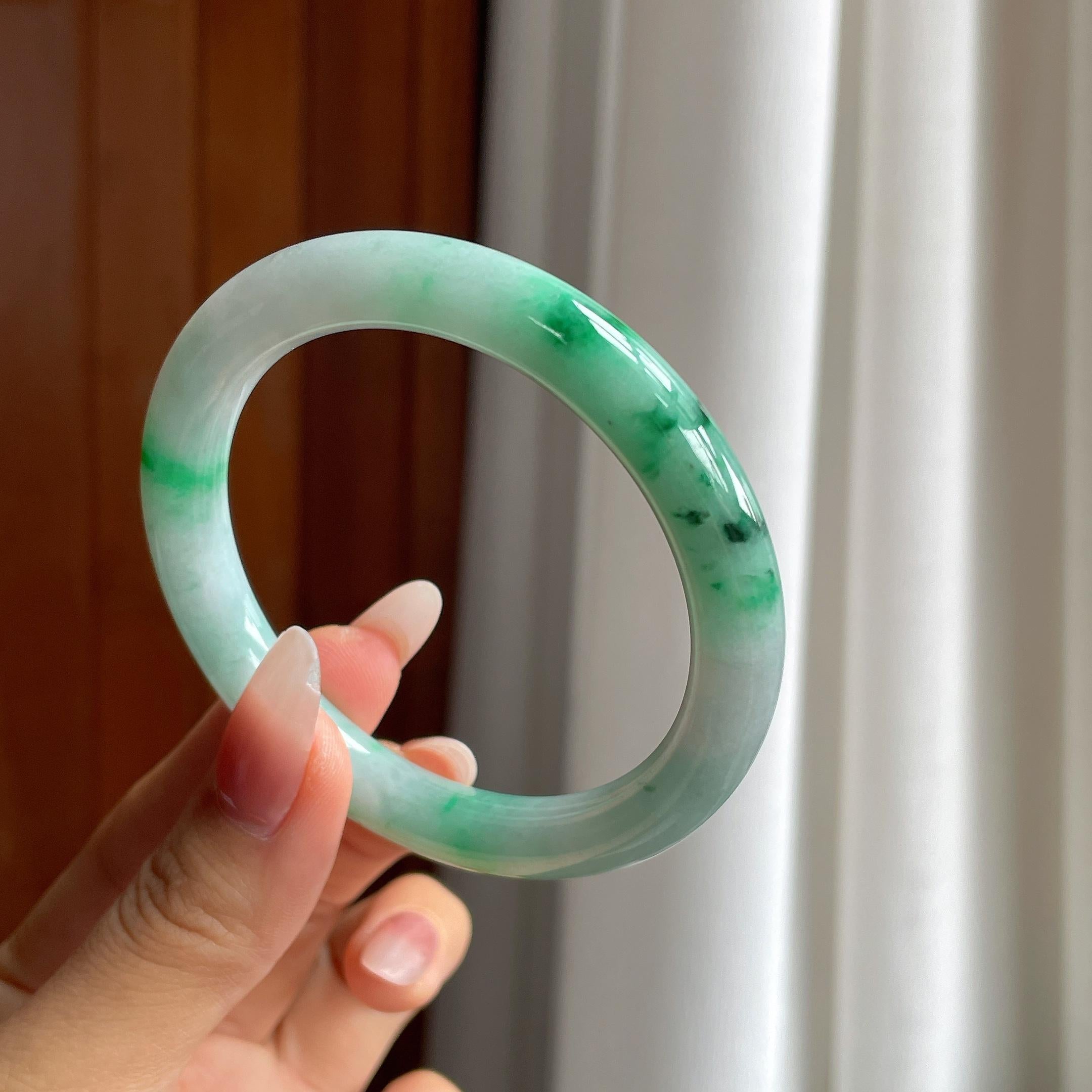 糯冰带色翡翠圆条手镯（56.5mm）（yc303130）