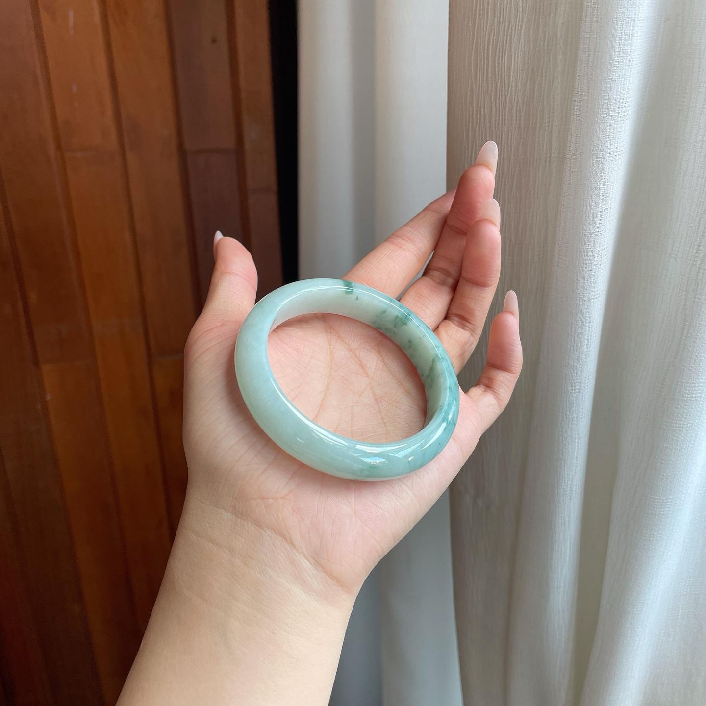 细糯冰飘花翡翠平安镯（55.5mm）（yc272833）