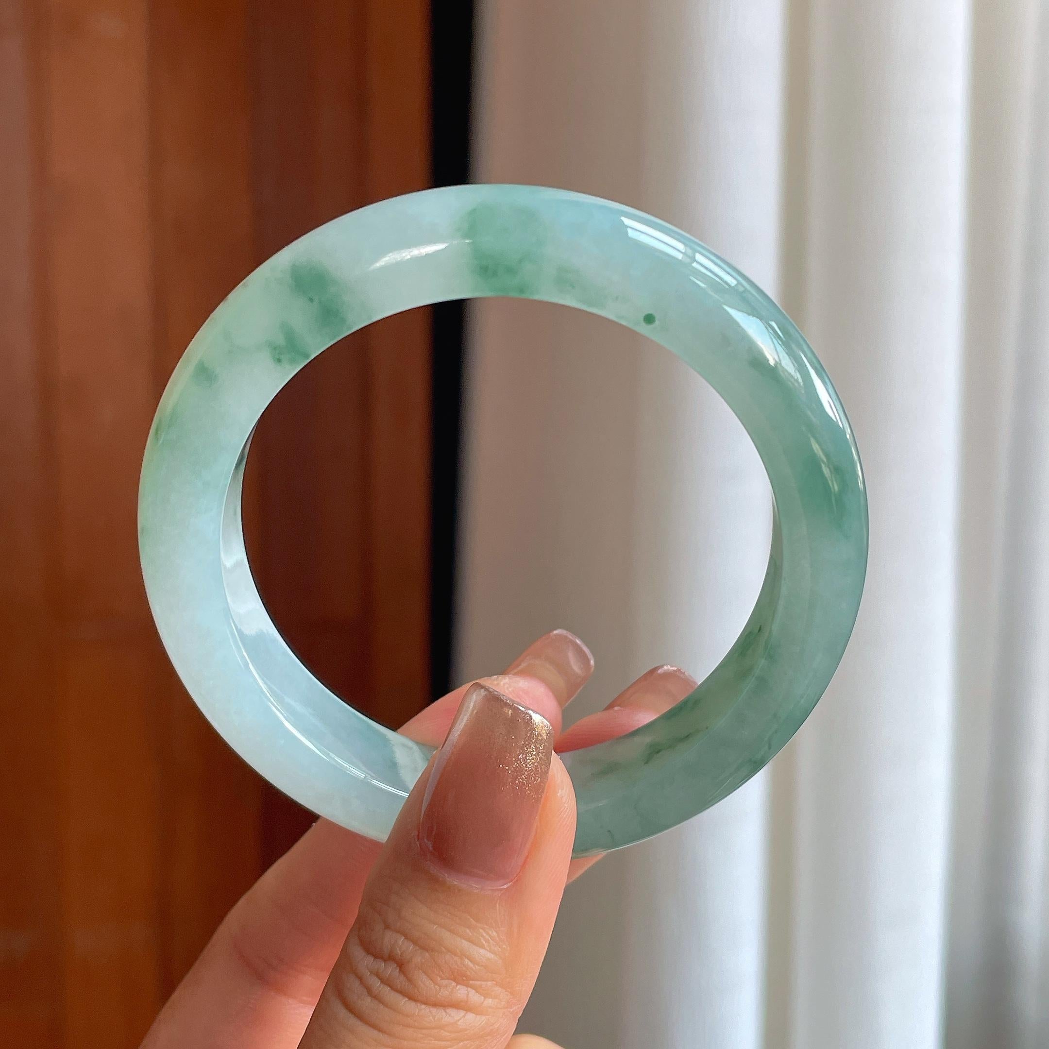 糯冰飘花翡翠平安镯（56.2mm）（yc365719）