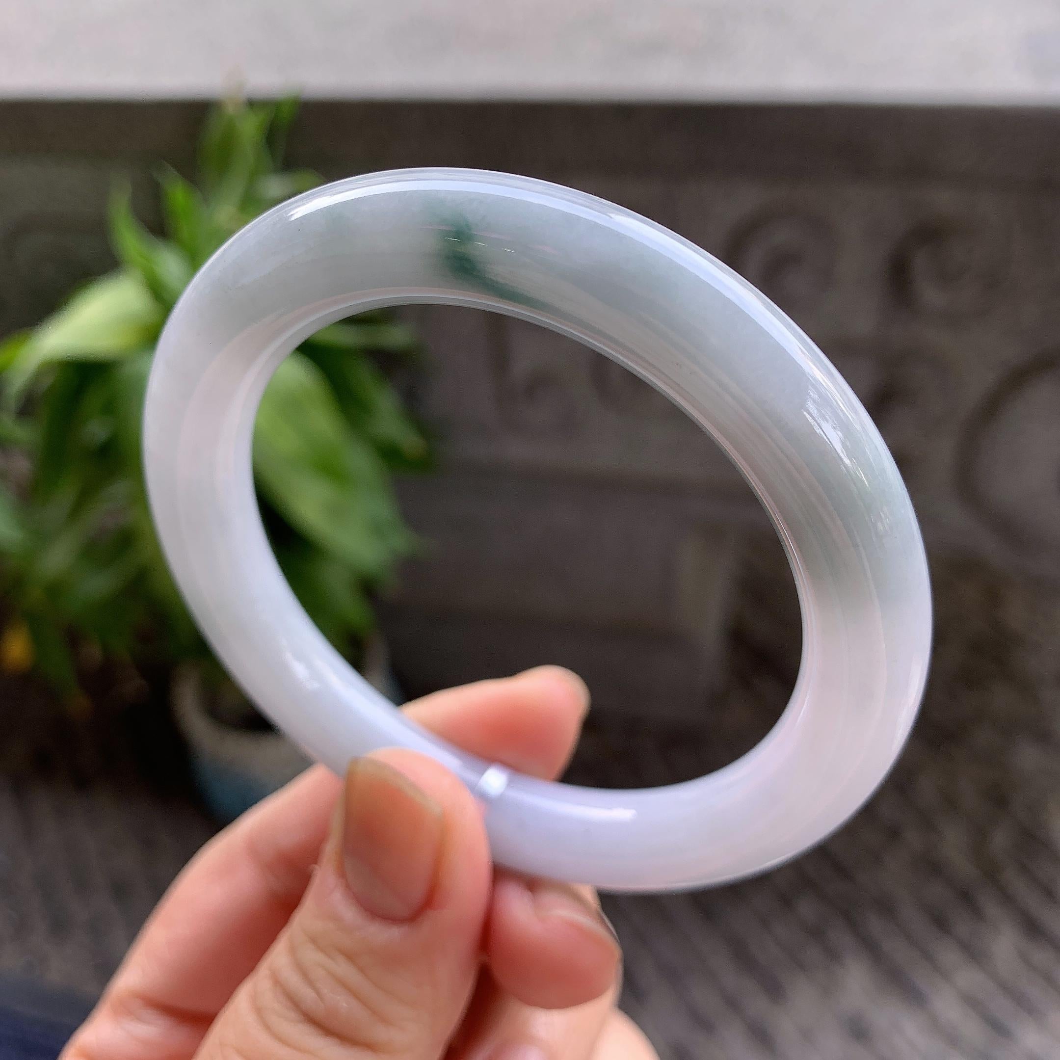 细糯种飘蓝花圆条手镯54.3圈口 天然缅甸A货翡翠（yc332520）