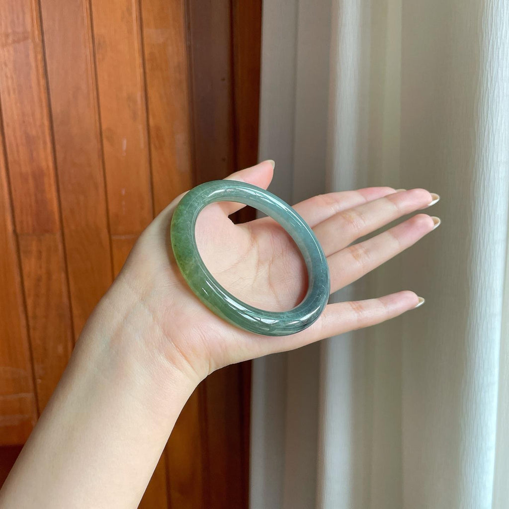 糯冰乌鸡特色翡翠圆条手镯（57.7mm)（yc397509）