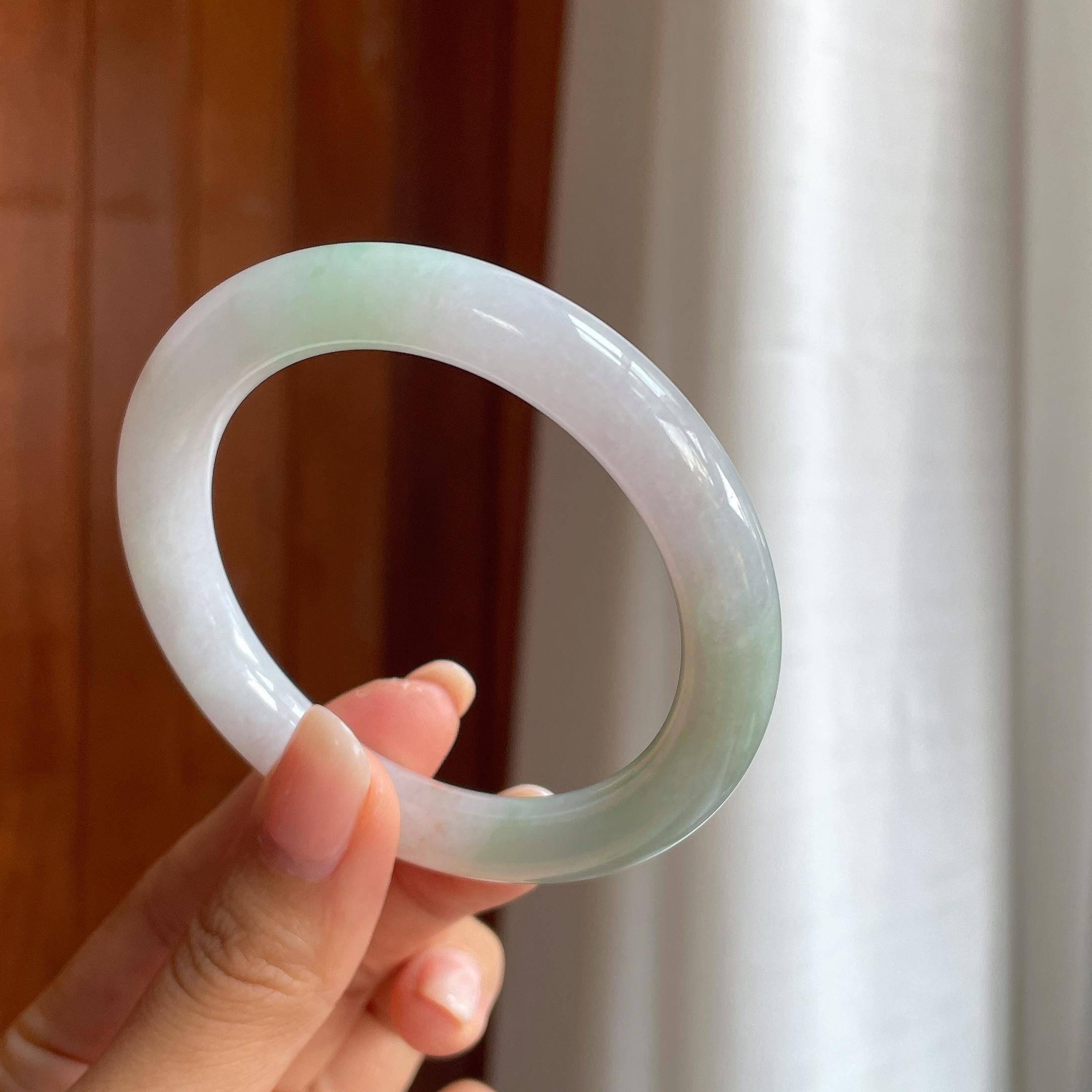 糯冰特色翡翠圆条手镯(55.3mm)（yc402822）