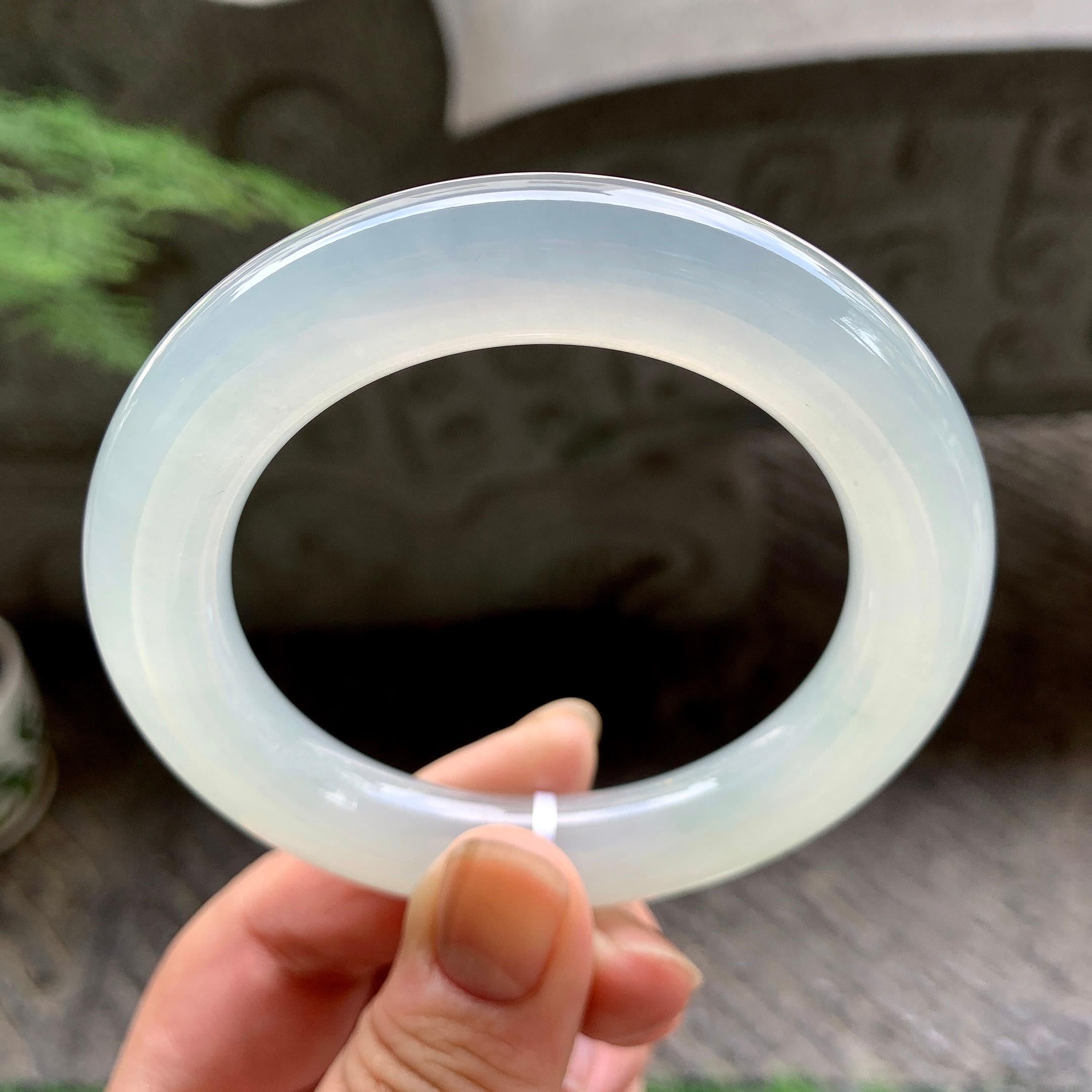 糯冰种无色圆条手镯（55.3mm）（yc195370）